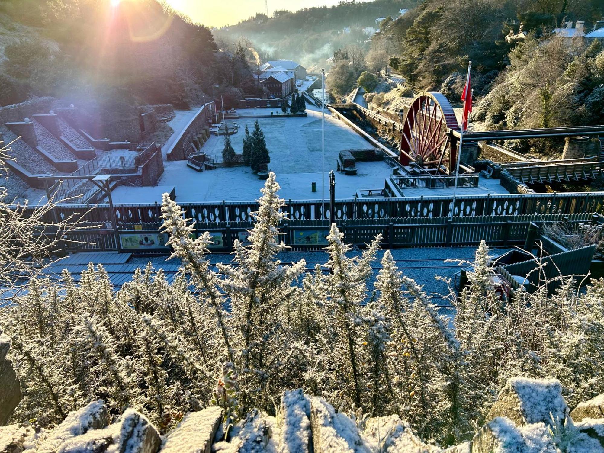 The Cottage, Bridge House Laxey ภายนอก รูปภาพ